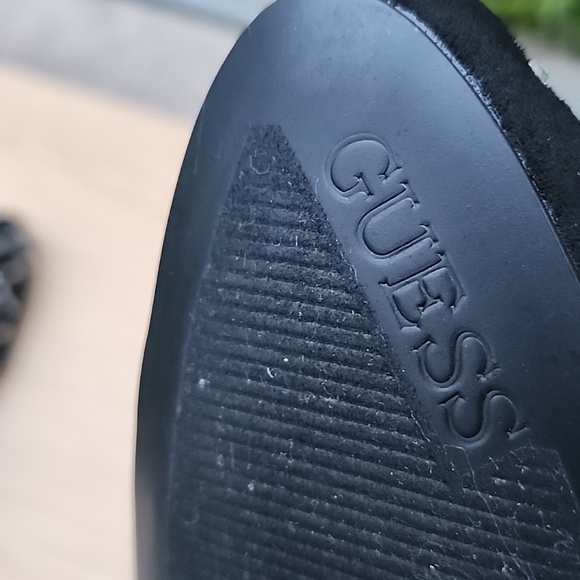 GUESS Women's Randir Black Suede with Rhinestone Dress Booties Size 8 M NWOT - Picture 9 of 11